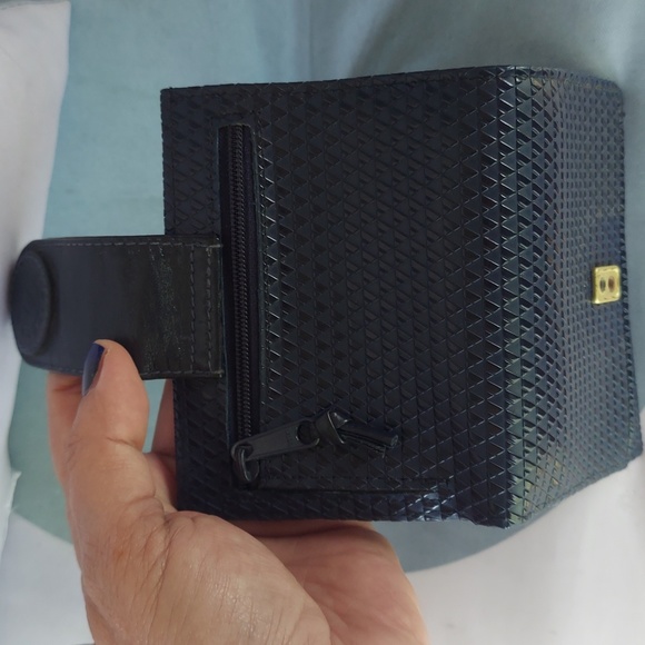 LIZ🔺️CLAIBORNE Vintage 1983 Shoulder Bag & Matching🔺️Wallet & KeyFob Set - Picture 11 of 16